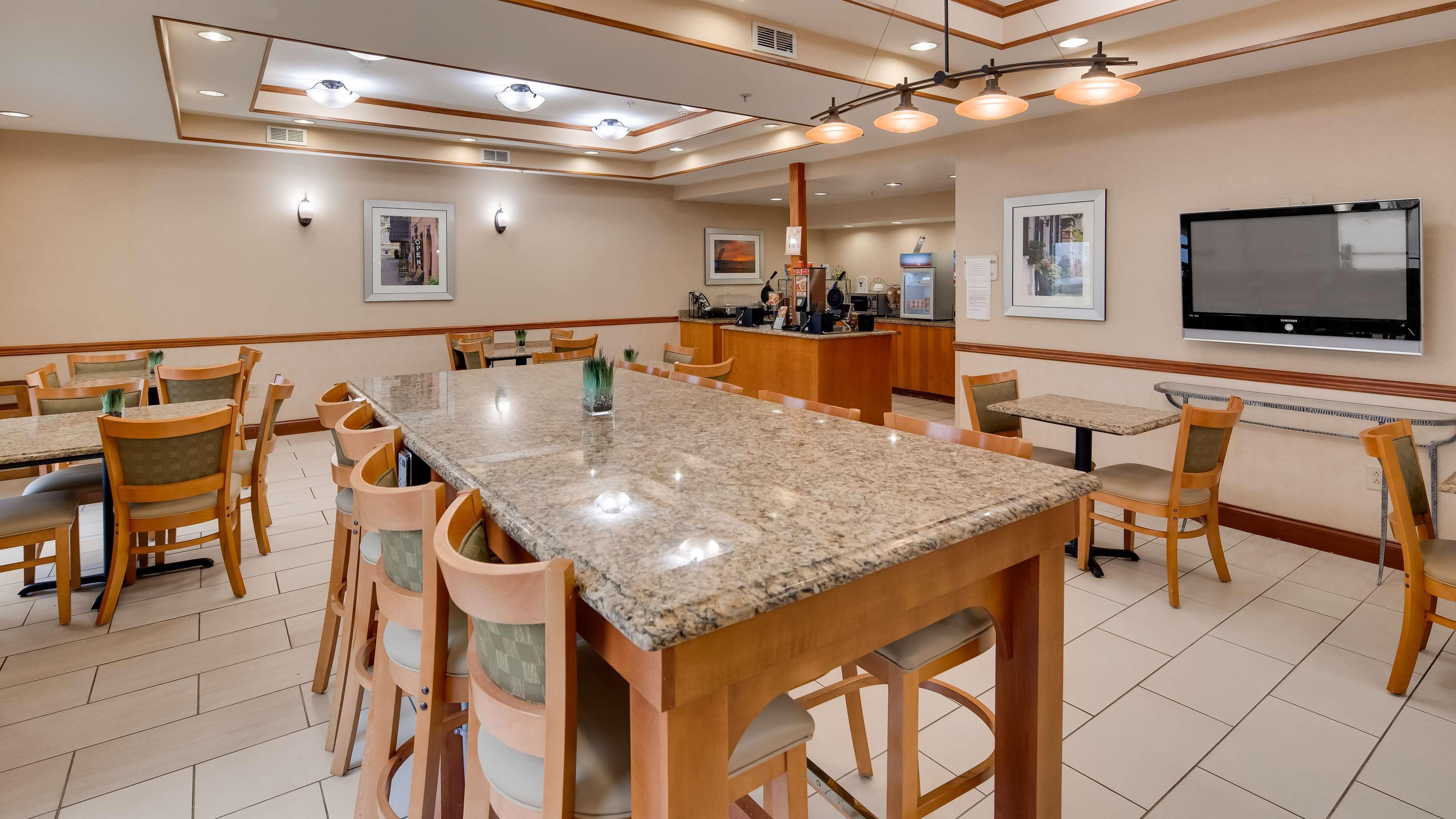Best Western Executive Inn - Latta Berrys Crossroads Esterno foto