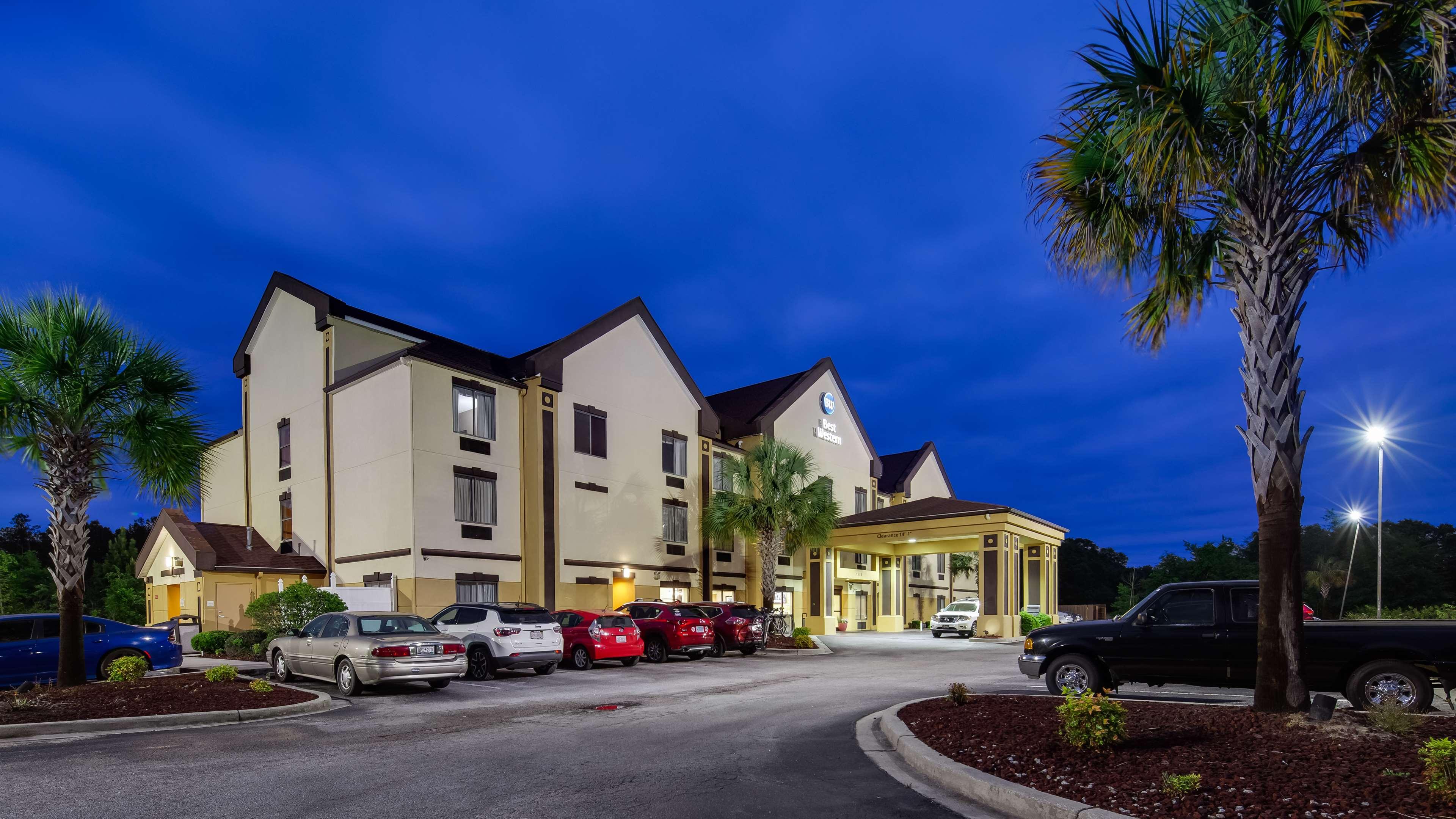 Best Western Executive Inn - Latta Berrys Crossroads Esterno foto